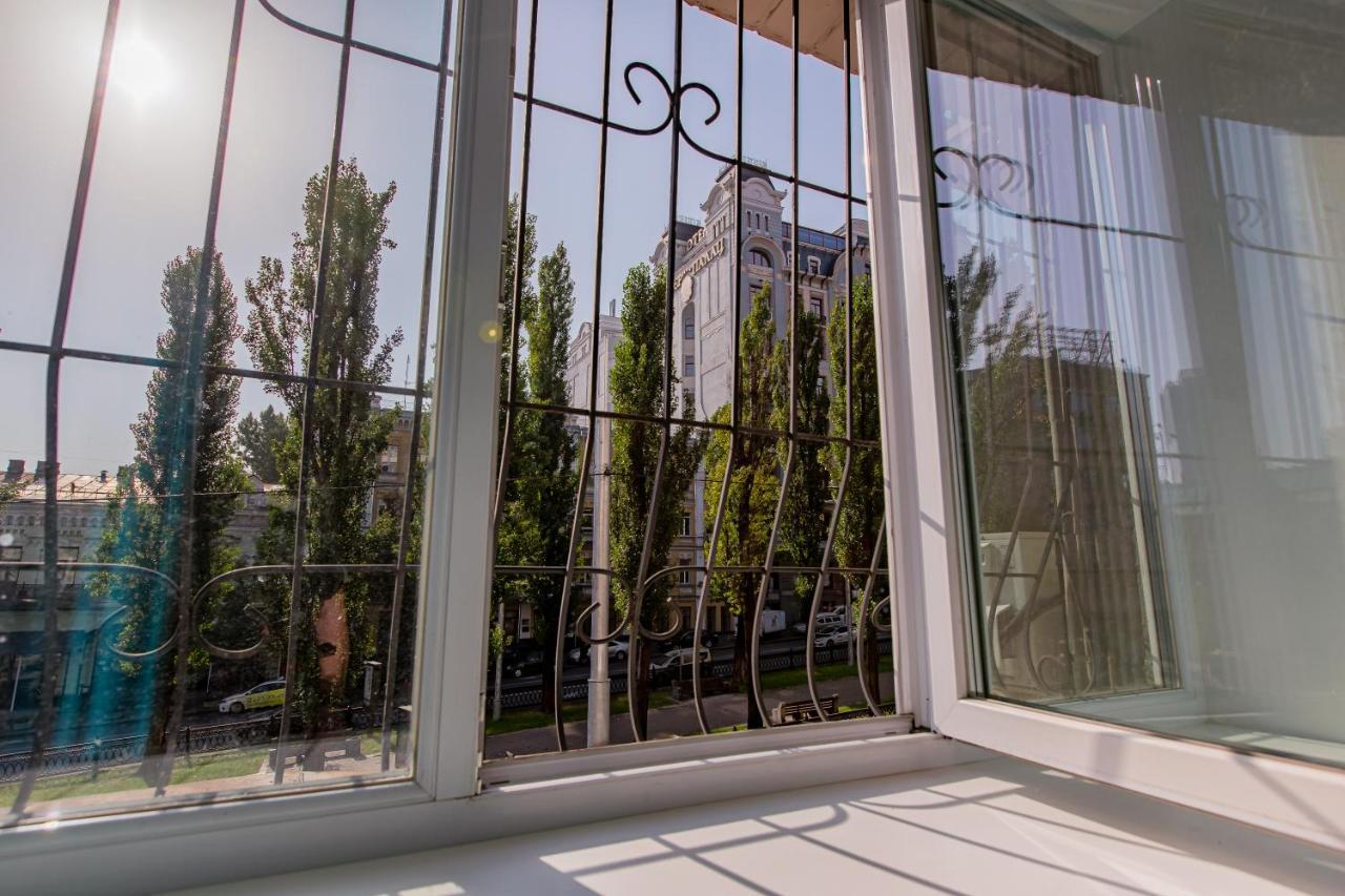 Big Jacuzzi , Sauna , Khreshchatyk Apartments Kyiv Exterior foto