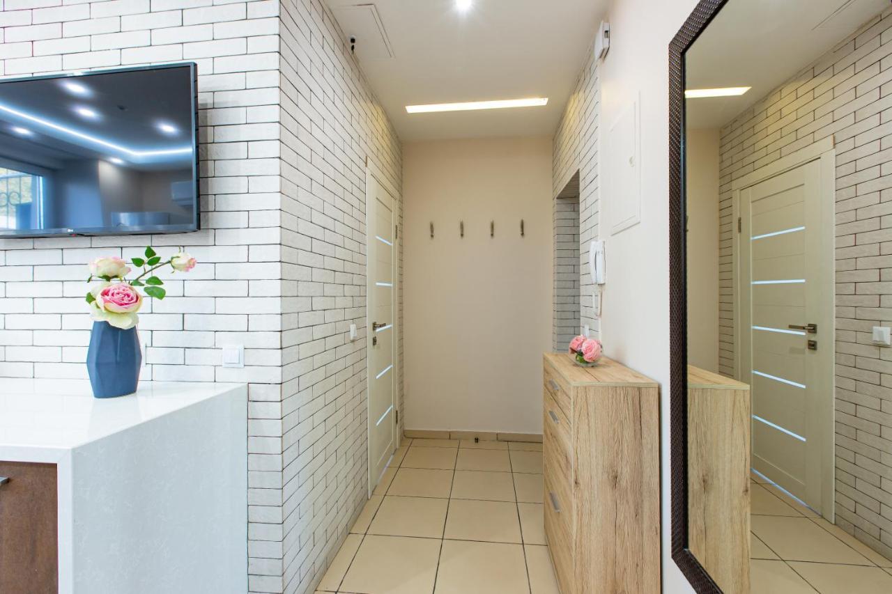 Big Jacuzzi , Sauna , Khreshchatyk Apartments Kyiv Exterior foto